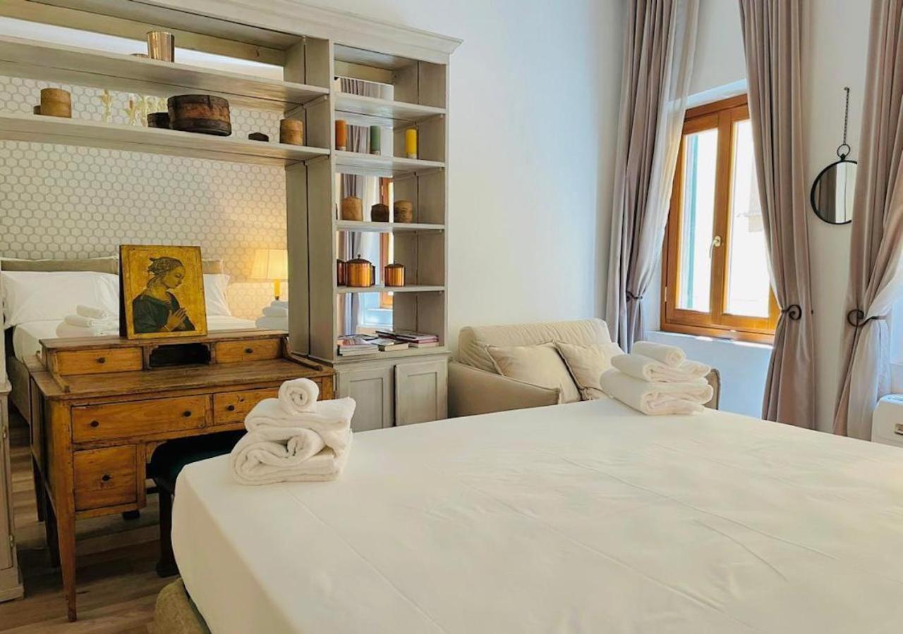 Santa Maria Novella Apt ฟลอเรนซ์ ภายนอก รูปภาพ